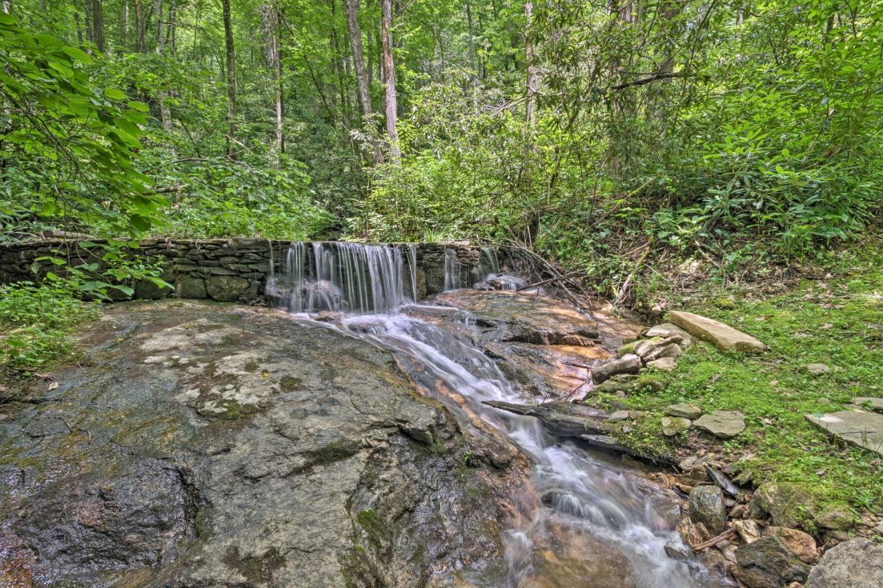 Creekside Cabin With Deck In Pisgah Forest! Barnardsville Buitenkant foto